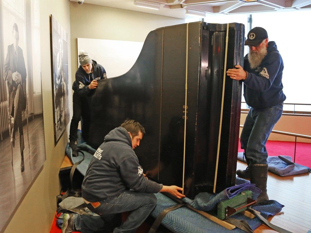 Glenn Gould's famous Steinway piano is moved out of the NAC.