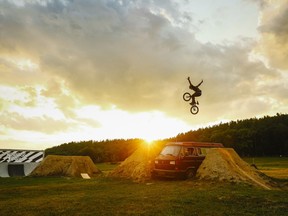 Jay Leroux throws a massive tuck-no-hander at the Brose Farm in Eganville in 2015.