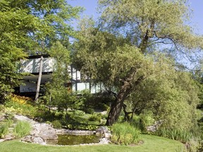 The mid-century modern Hart Massey House, seen here in 2007, is near the property in question and has been central to the dispute.