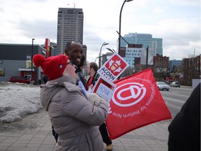 ACORN Canada organized a demonstration on the corner of Boulevard Maisonneuve and Boulevard Des Allumettières where ten people arrived to show their support.