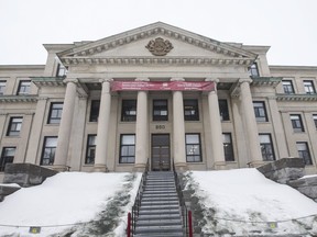 Tabaret Hall at the University of Otawa.