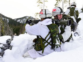 Soldiers from the 3rd Battalion, the Royal Canadian Regiment (3 RCR), conduct a simulated attack near Namsos, Norway during Exercise COLD RESPONSE on March 4, 2016.

Photo: MCpl Maggie Gosse, Garrison Imaging Petawawa
PA04-2016-0046-176
~
Des membres du 3e Bataillon du Royal Canadian Regiment (3 RCR) mènent une attaque simulée près de Namsos, en Norvège, au cours de l’exercice COLD RESPONSE, le 4 mars 2016.

Photo : Cplc Maggie Gosse, Services d’imagerie de la garnison Petawawa 
PA04-2016-0046-176