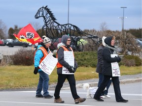 Pickets at Rideau Carleton Raceway Slots.