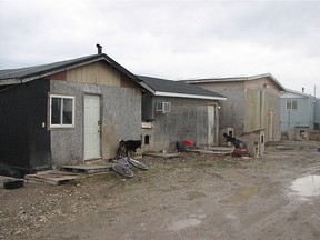 Attawapiskat Reserve   Photos by Charlie Angus  MP ORG XMIT: POS2016041017173367