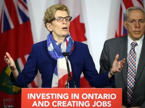 Kathleen Wynne, Ontario Premier, held a roundtable with business leaders from Ottawa, in April 2016.