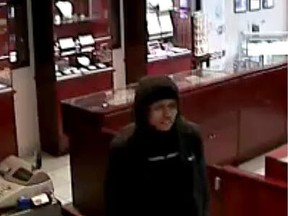 The Ottawa police is seeking public assistance to ID suspects in a recent attempted jewelry store holdup.
