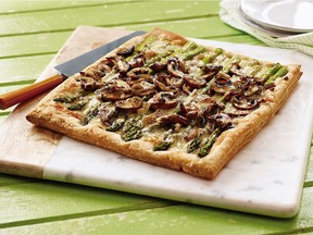 This Asparagus and Mushroom Tart is ready to eat in 40 minutes.