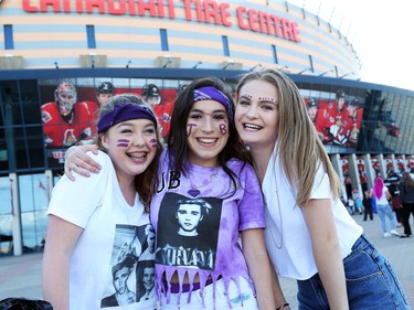 Natalie Woulfe (L), Nicole Jakubek and Rebecca Stober (R), Justin Bieber fans, prior to his concert at Canadian Tire Centre in Ottawa, May 13, 2016.  Photo by Jean Levac