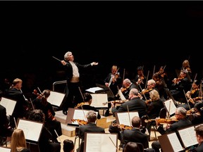 TSO music director Peter Oundjian in action.