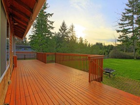A beautiful deck is a beautiful thing, and success building a deck yourself is simpler than you might realize.