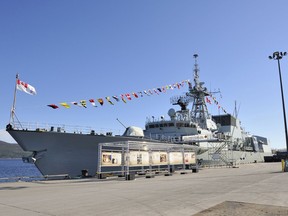 HMCS Montreal on 2011 Great Lakes deployment. Photo courtesy DND