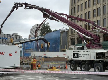 Rideau Street sinkhole on Thursday morning.