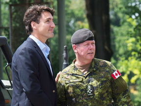 Prime Minister Justin Trudeau with Gen. Jon Vance.
