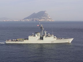 HMCS Iroquois in 2001. Photo courtesy DND