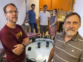Dr. Len Maler (R) in his lab with colleagues (L-R) Eric Harvey-Girard, Avner Wallach, Anh-Tuan Trinh, and Haleh Fotowat.