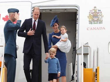 Prince William, Duke of Cambridge, Catherine, Duchess of Cambridge, Prince George of Cambridge and Princess Charlotte of Cambridge arrive at the Victoria Airport on September 24, 2016 in Victoria, Canada.  Prince William, Duke of Cambridge, Catherine, Duchess of Cambridge, Prince George and Princess Charlotte are visiting Canada as part of an eight day visit to the country taking in areas such as Bella Bella, Whitehorse and Kelowna.  (Photo by Chris Jackson/Getty Images)