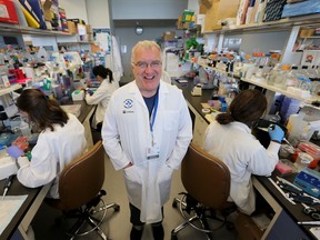 Dr. John Bell in his lab at the Ottawa Hospital Research Institute.