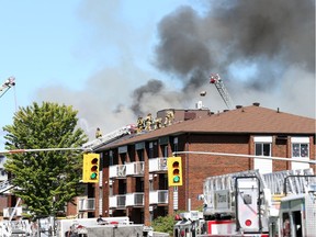 The fire at 420 Cité-des-Jeunes Boulevard in Gatineau's Hull sector.