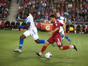 Ottawa Fury FC Bryan Olivera battles for the ball.