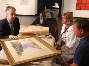 Rob Cowley, Canadian art specialist and appraiser, talks to Nancy and Steve Mandigo about their art.