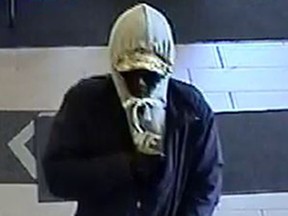 Ottawa Police are hoping the public can help them find a man they allege tried to rob a bank more than a month ago, but didn't get any money.