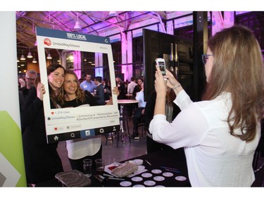 Twitter feeds were going wild at Schmoozefest 2016, an annual fundraiser for United Way Ottawa organized by its GenNext volunteer cabinet of young professionals and held at the Horticulture Building at Lansdowne Park.