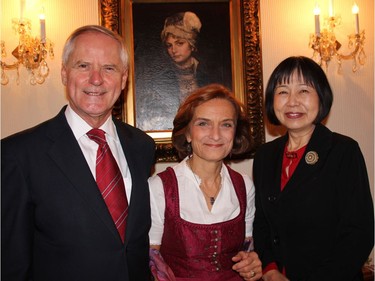 Austrian Ambassador Arno Riedel and his wife Loretta Loria-Riedel hosted a reception at their residence Oct. 26 to mark Austria's national day and bid farewell. They were shown with Etsuko Monji, wife of the Japanese ambassador.