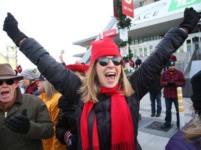 Ottawa Redblacks fans wait for the team to arrive at TD Place, November 28, 2016.