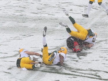 Ottawa Redblacks play against the Edmonton Eskimos during first half of the CFL's East Division Final held at TD Place in Ottawa, November 20, 2016.  Photo by Jean Levac  ORG XMIT: 125313