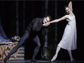 MgGee Maddox and Xiao Nan Yu in The National Ballet of Canada production of Onegin
Photo credit: Aleksandar Antonijevic