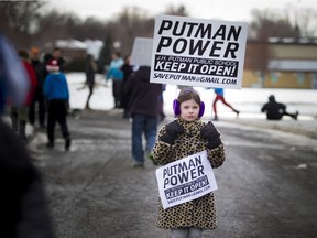 Nine year old Avery Richardson came out to show support to keep J. H. Putman Public School open Sunday January 22, 2017.  Ashley Fraser/Postmedia