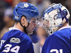 Toronto Maple Leafs centre Auston Matthews (34) and goalie Frederik Andersen (31) congratulate each other after their win over the New York Islanders following NHL hockey action in Toronto on Feb.14, 2017. NHL rookie classes like this one don&#039;t come around very often. It&#039;s been almost 25 years since we last saw three rookies hit both the 20-goal and 70 point plateaus in the same season (1992-93). Auston Matthews, Patrik Laine and Mitch Marner are all on pace to do it this year. THE CANADIAN PRES