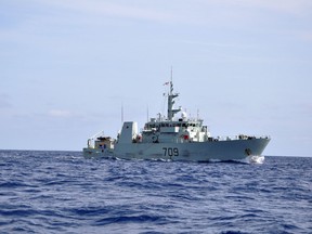 Her Majesty’s Canadian Ship (HMCS) Saskatoon patrols the eastern Pacific Ocean during Operation CARIBBE on April 12, 2016. 

Photo: Public Affairs Officer, Op CARIBBE
ET2016-4543-07
~
Le Navire canadien de Sa Majesté (NCSM) Saskatoon patrouille l’est de l’océan Pacifique au cours de l’opération CARIBBE, le 12 avril 2016. 

Photo : Officier des affaires publiques, Op CARIBBE
ET2016-4543-07