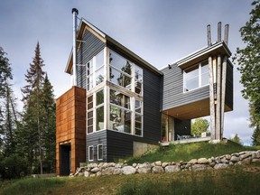Quirky and creative, architect Gord Lorimer deliberately sought to have fun in designing his cottage. Taking inspiration from the hill it’s built into and the trees dotting the property, the two-bedroom, two-storey cottage is tall and lean, and reminiscent of a treehouse.