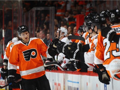 78 Philadelphia Flyers Bob Kelly Stock Photos, High-Res Pictures, and  Images - Getty Images