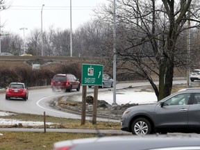 The 417 East onramp from Carling Avenue.