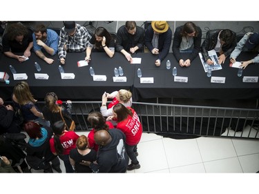 The Rideau Centre was full of Canadian celebrities and eager fans lining up for autographs.