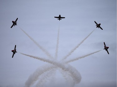 The Snowbirds took part in the Aero150 air show that was held at the Gatineau-Ottawa Executive Airport Sunday April 30, 2017.   Ashley Fraser/Postmedia