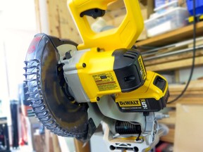 This lightweight cordless mitre saw uses the same batteries that power drills and impact drivers. A mitre saw is one of the most useful tools you can buy for general DIY and deck construction.
Photo credit: Steve Maxwell

DvNeCLDYTEOXHkGEqQvOEQ