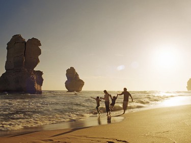 Twelve Apostles, Gibson Steps, Great Ocean Road, Victoria.