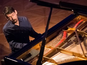 Photo of Fred Hersch by Martin Zeman