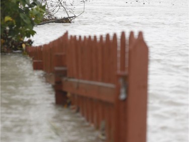 Residents of Parc se la Riviera in Gatineau had to be evacuated due to flooding Monday Oct. 30, 2017. 50 people were evacuated.