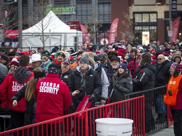 Lineups to get through security and into the Tailgate Party at Lansdowne before the 2017 Grey Cup at TD Place  on Sunday, Nov. 26, 2017.