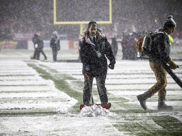 Crews were out on the field clearing snow before the 2017 Grey Cup at TD Place between the Calgary Stampeders and Toronto Argonauts.