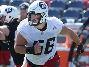 Offensive linebacker Alex Mateas (right). Ottawa Redblacks practice at TD Place Wednesday (June 15, 2016). JULIE OLIVER/POSTMEDIA ORG XMIT: POS1606151214332325 Julie Oliver, Ottawa Citizen