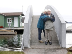 Legendary Rough Riders running back Ron Stewart and his wife Wendy pose for a photo near their home in Westport Ontario Thursday Nov 23, 2017. Ron and his wife Wendy were interviewed regarding Ron's mental health decline due to football hits to the head.  Tony Caldwell
Tony Caldwell