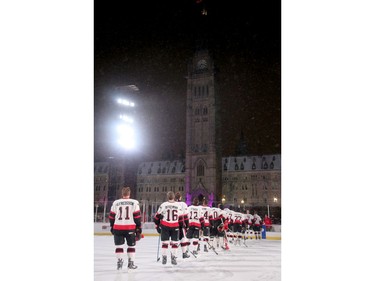 In front of Parliament Hill, the NHL 100 Classic, featuring Ottawa Senators alumni players from 25 years, thrilled the fans in Ottawa Friday (Dec. 15, 2017) night. Julie Oliver/Postmedia