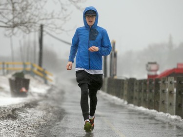 11.55 am along Rideau Canal in downtown Ottawa. Ottawa was hit with some weird weather Friday, with balmy temperatures and rainy weather earlier in the day, giving way to cold, wind and snow later in the day. Julie Oliver/Postmedia