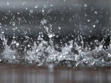 Rainy winter weather in Ottawa Friday Jan 12, 2018.