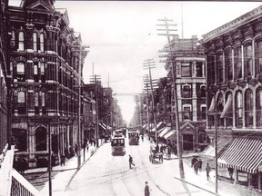 Historic Sparks Street: Should we bring back streetcars? (Photo: City of Ottawa Archives)